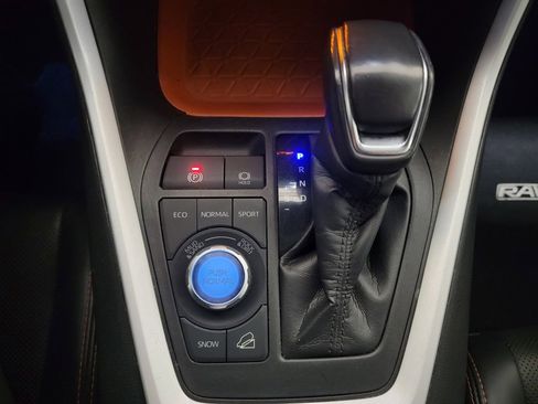 Certified 2020 Toyota RAV4 Adventure image 16