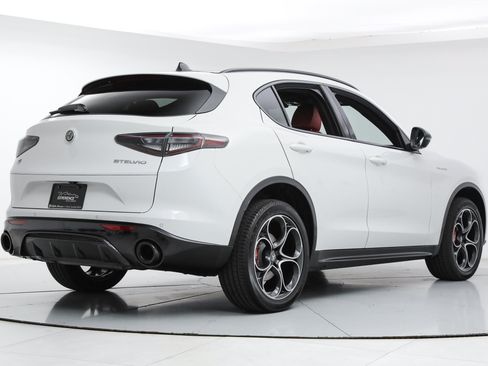 New 2026 Alfa Romeo Stelvio Sprint w/ Convenience Package AWD/4WD image 5