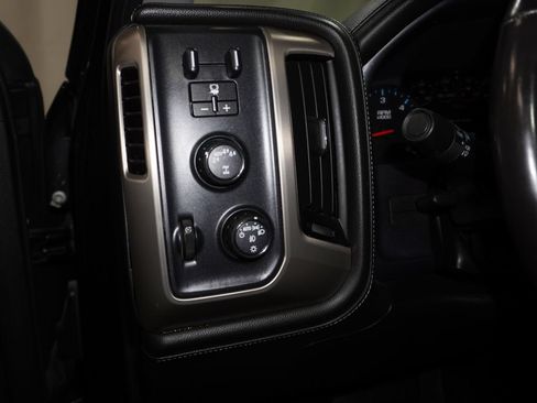 Used 2018 GMC Sierra 1500 Denali AWD/4WD image 18