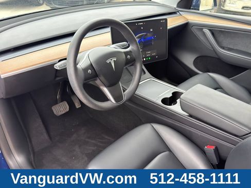 Used 2024 Tesla Model Y Long Range AWD/4WD image 11