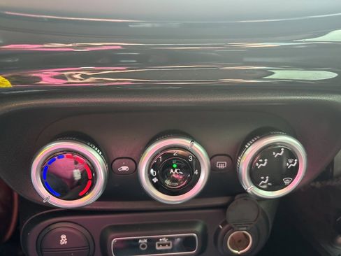 Used 2020 FIAT 500L Pop image 11