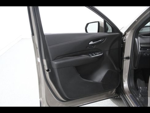 Used 2023 Cadillac XT4 Sport image 4