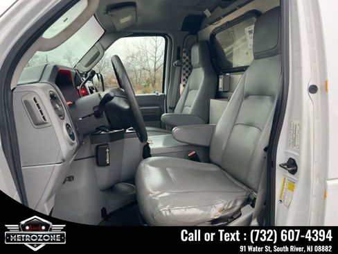 Used 2011 Ford E-350 and Econoline 350 Super Duty w/ PWR Group image 17