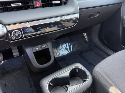 Used 2024 Hyundai Ioniq 5 SEL RWD image 13