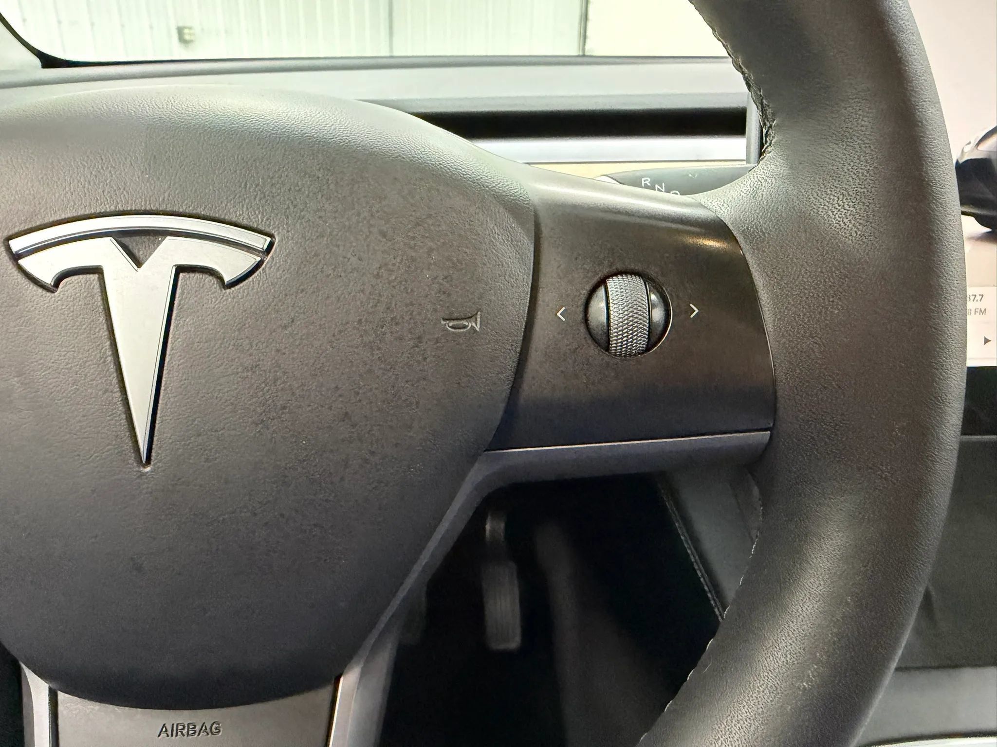Used 2023 Tesla Model Y Long Range AWD/4WD image 27