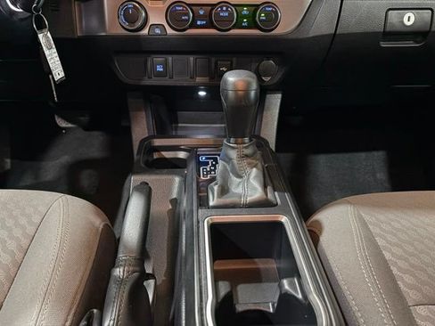 Used 2023 Toyota Tacoma SR AWD/4WD image 20