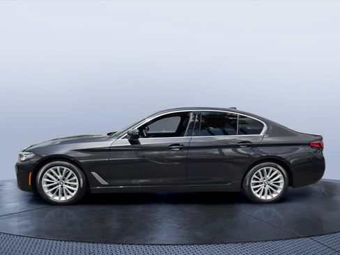 Used 2023 BMW 530i xDrive w/ Premium Package AWD/4WD image 3