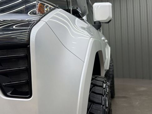 Used 2025 Lexus GX 550 w/ Accessory Package (Z1) image 13