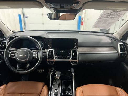 Used 2022 Kia Sorento SX Prestige w/ Rust Color Package AWD/4WD image 10