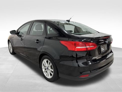 Used 2016 Ford Focus SE w/ Interior Protection Package image 8