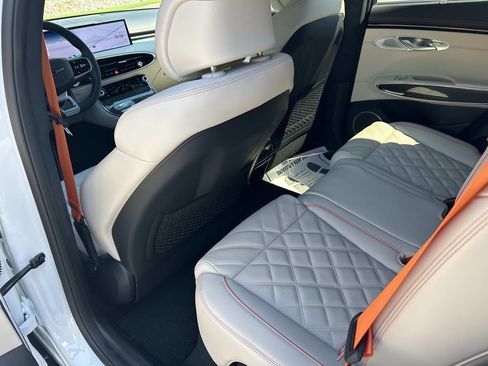 New 2026 Genesis GV70 3.5T Sport Prestige AWD/4WD image 19