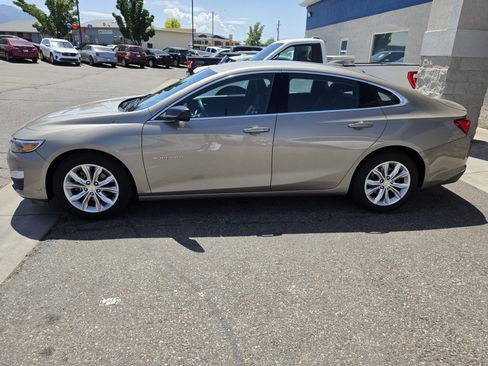 Used 2023 Chevrolet Malibu LT w/ Driver Confidence Package FWD image 4
