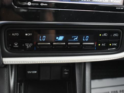 Used 2017 Toyota Corolla iM w/ All-Weather Mat Package FWD image 28