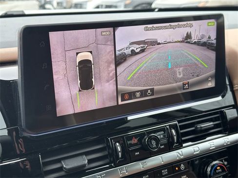 New 2026 Nissan Pathfinder Platinum image 24