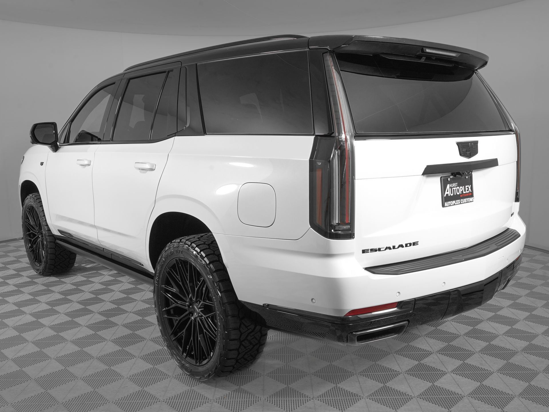 Used 2026 Cadillac Escalade Sport w/ Touring Package AWD/4WD image 8
