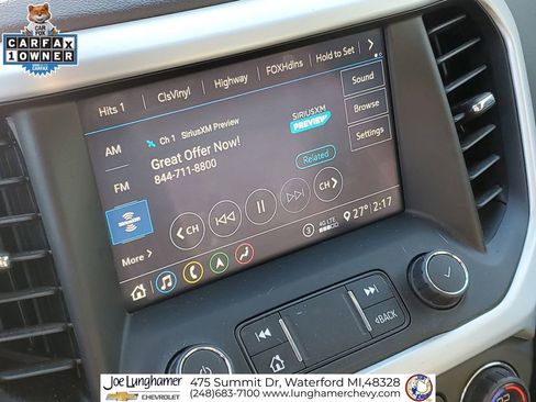 Certified 2020 GMC Acadia SLT w/ LPO, Floor Liner Package image 15