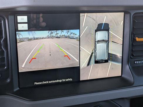 Used 2023 Ford Bronco Badlands w/ Sasquatch Package image 25