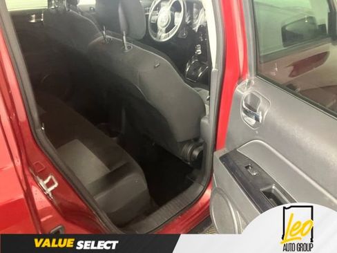 Used 2014 Jeep Patriot Sport w/ Power Value Group AWD/4WD image 18