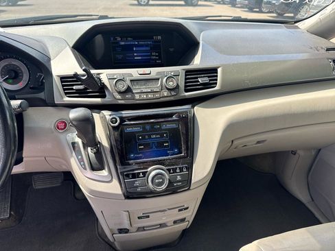 Used 2016 Honda Odyssey Touring image 10