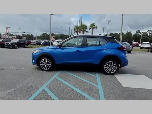 Used 2023 Nissan Kicks SV image 26