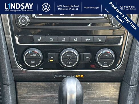 Used 2018 Volkswagen Passat 2.0T SEL Premium image 15