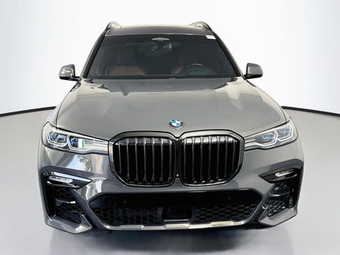 Used 2022 BMW X7 M50i AWD/4WD image 2