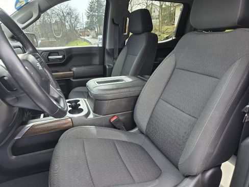 Used 2022 Chevrolet Silverado 1500 LT Trail Boss w/ Bed Protection Package AWD/4WD image 12