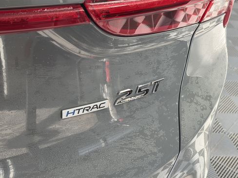 Used 2022 Hyundai Santa Fe Calligraphy image 17