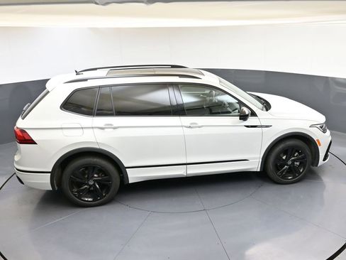 Used 2024 Volkswagen Tiguan SE R-Line image 42