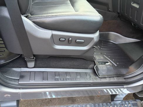 Used 2013 Ford F350 Lariat w/ Lariat Ultimate Pkg image 50