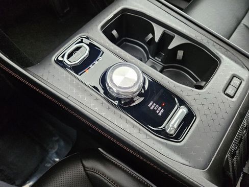 Used 2025 Jeep Wagoneer S Limited image 25