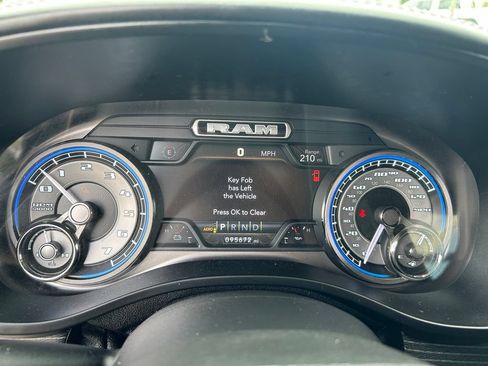 Used 2019 RAM 1500 Limited w/ Body Color Bumper Group AWD/4WD image 17