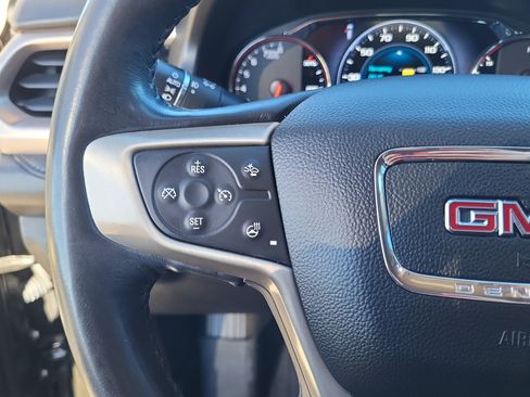 Certified 2017 GMC Acadia Denali w/ Technology Package image 13