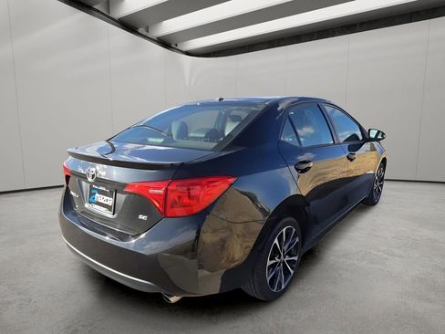 Used 2019 Toyota Corolla SE w/ Carpet Mat Package (TMS) image 5