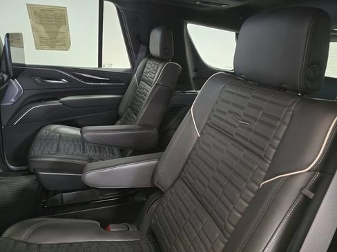 Used 2023 Cadillac Escalade V w/ LPO, ONYX Package AWD/4WD image 19