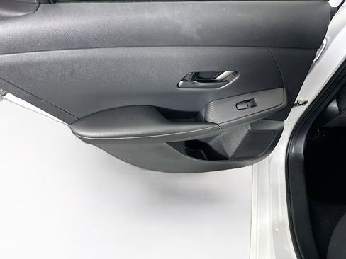 Used 2024 Nissan Sentra S image 24