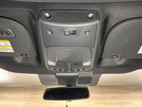 Used 2022 Ford F250 Platinum w/ FX4 Off-Road Package image 19