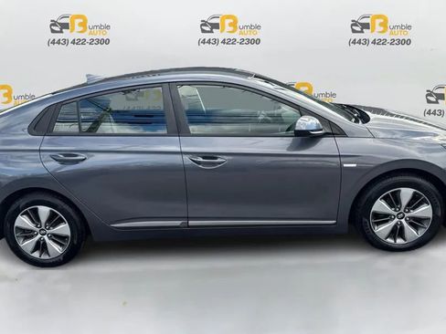 Used 2019 Hyundai Ioniq Plug-In Hybrid image 4