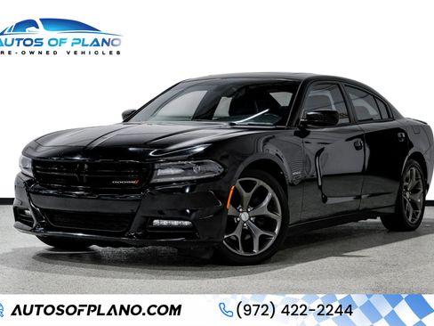Used 2015 Dodge Charger R/T w/ Plus Group RWD image 1