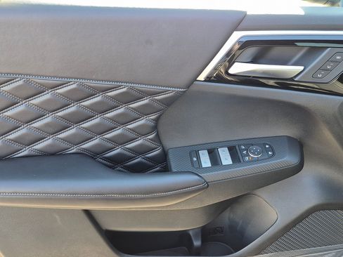 New 2026 Nissan Rogue Platinum AWD/4WD image 10