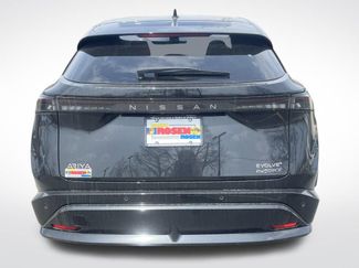 New 2025 Nissan Ariya AWD video 4