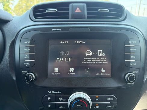Used 2019 Kia Soul + FWD image 25
