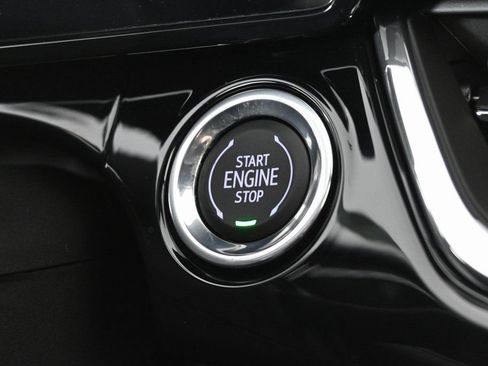 New 2026 Chevrolet Trax RS w/ Driver Confidence Package FWD image 28