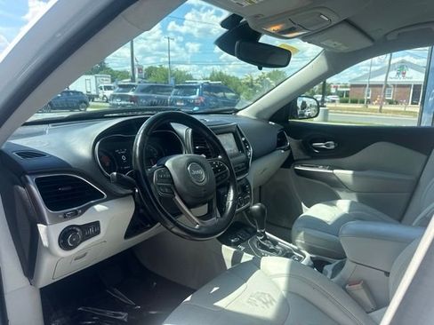 Used 2021 Jeep Cherokee Latitude Lux AWD/4WD image 9