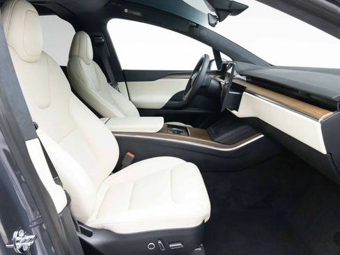 Used 2023 Tesla Model X AWD/4WD image 13