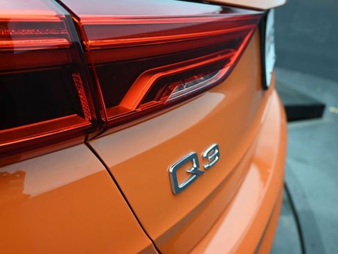 Used 2025 Audi Q3 2.0T Premium image 29