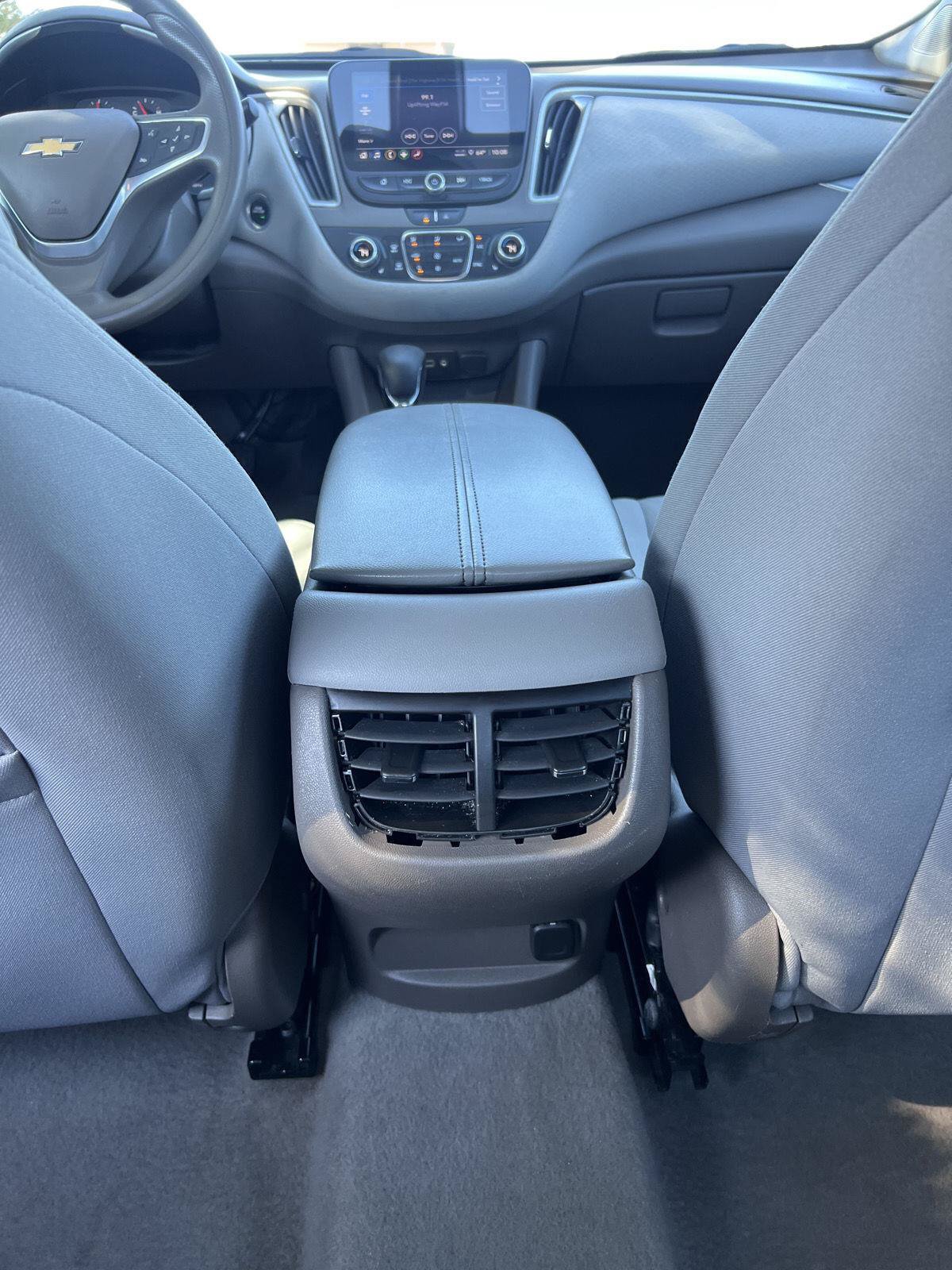 Used 2022 Chevrolet Malibu LT FWD image 31