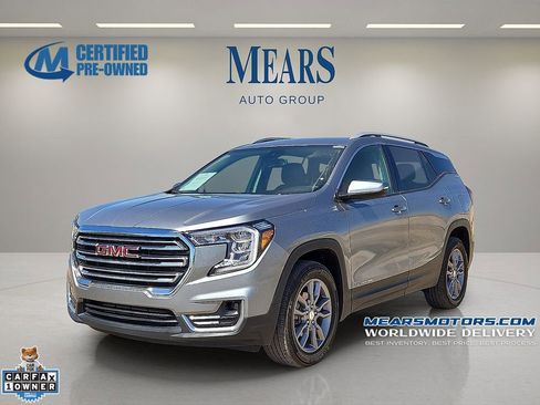 Used 2024 GMC Terrain SLT AWD/4WD image 1