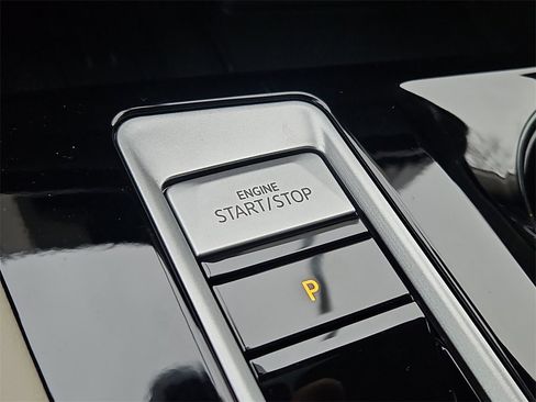 New 2025 Volkswagen Atlas SEL image 19