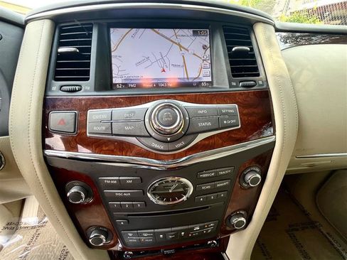 Used 2016 INFINITI QX80 4WD w/ Deluxe Technology Package image 14